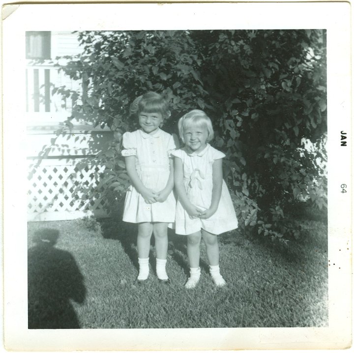 1182.jpg - Jackie & Julie Ogie.  1964  foster girls later adopted up near Kalona/Wellman.