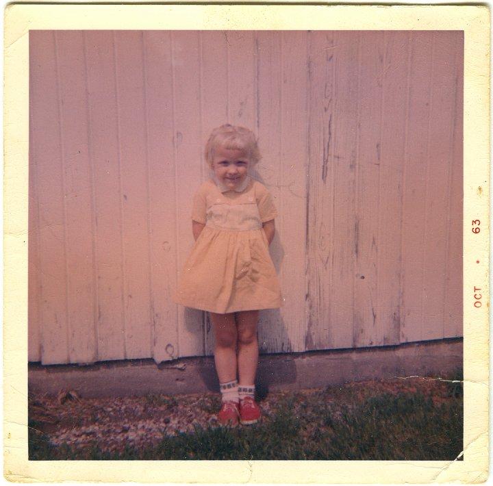 1211.jpg - Julie Ogie  1963