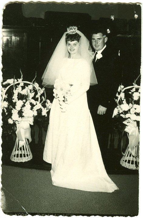 1310.jpg - Robert & Donna Linder Yoder's wedding picture.  Married Jan 17, 1965