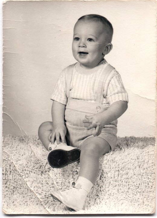 1417.jpg - Michael Duane Wright, 9-1/2 mo, 21-1/2 lbs  1960c