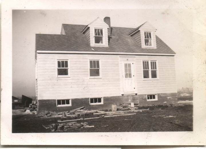 0606.jpg - Ralph's house being build in Olds, IA.  2 houses north of where Wm Reschly first lived in Olds.  1941c
